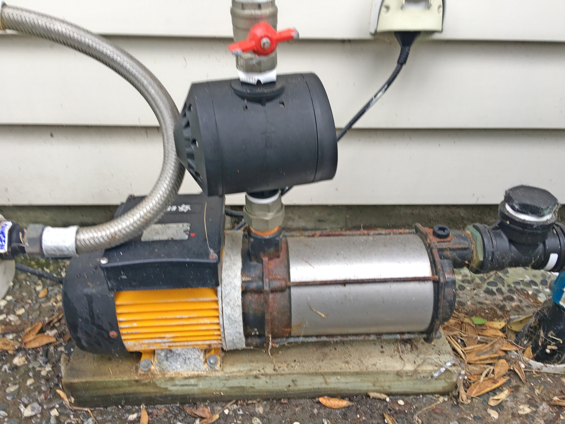 Water Pump Noise Repair and Maintenance